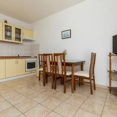 Apartments With A Parking Space Marusici, Omis - 1131 Mimice Room photo