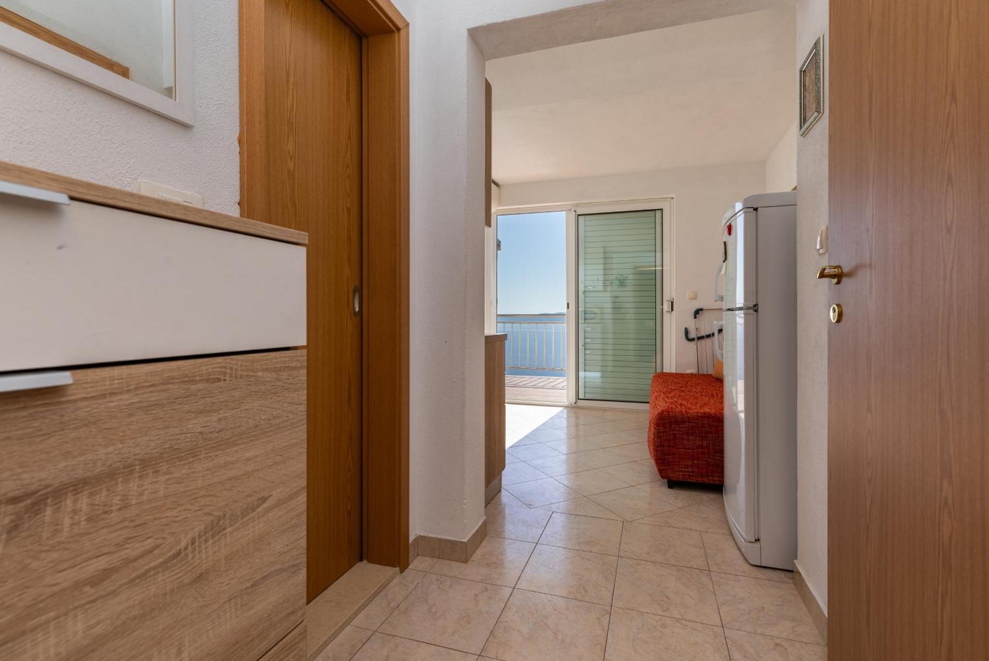 Apartman With A Parking Space Marusici, Omis - 1131 Mimice